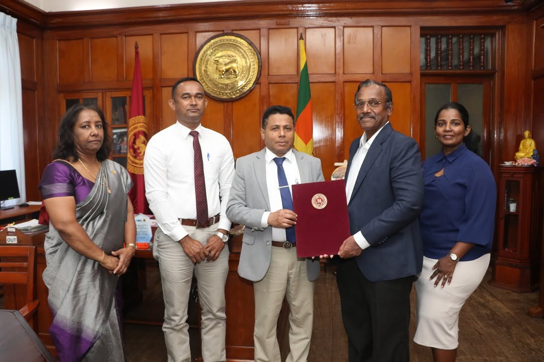 Signing of the MoU between the University of Peradeniya and Blue Lotus 360 (Pvt) Ltd